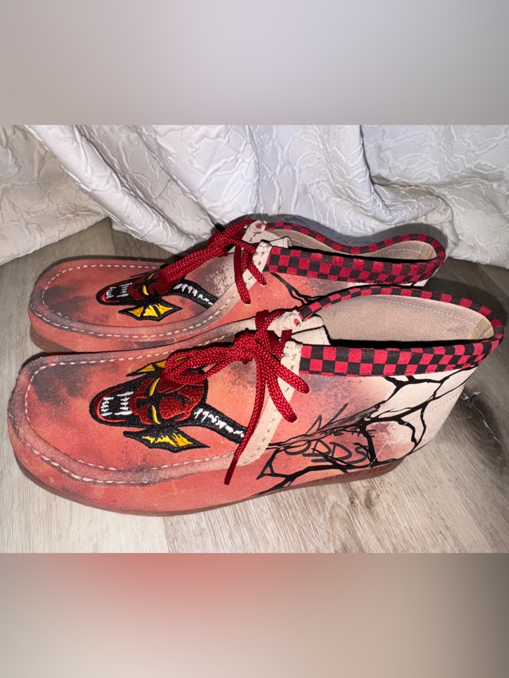 Stranger Things Clark’s Men’s size 13